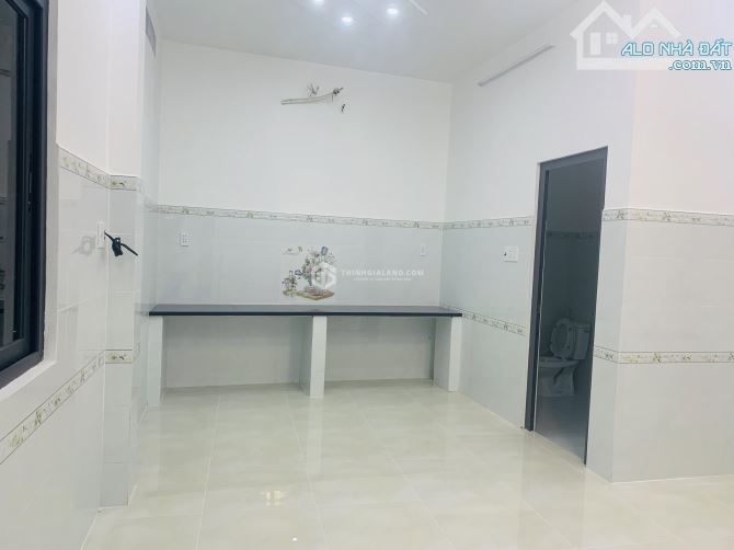 BÁN NHÀ VỊ TRÍ GẦN NGÃ 4 GIẾNG NƯỚC P9, KINH DOANH CỰC TỐT. GIÁ 15.8 TỶ ( TL) - 2