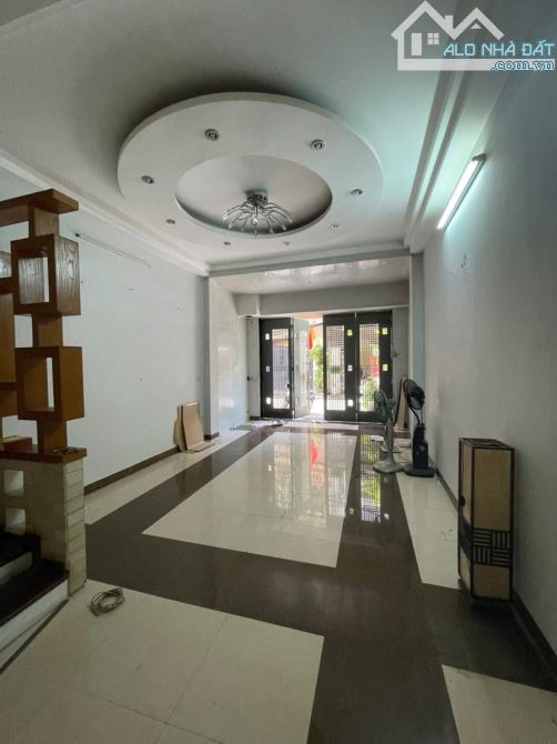 Bán nhà Văn Quán – Hà Đông, ô tô đỗ cửa, kinh doanh tốt, thu nhập 15tr/tháng – Giá chỉ 10. - 2