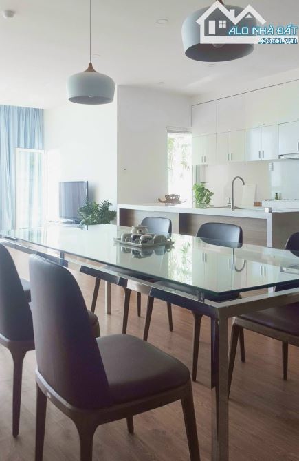 Cho thuê chung cư Oasky Sơn Thịnh 2 dt 150m2 3PN view biển - 2
