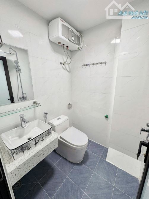 BÁN NHÀ TAM TRINH- ngõ thông ô tô 7 chỗ- 68m chỉ 11,8 tỷ - 2