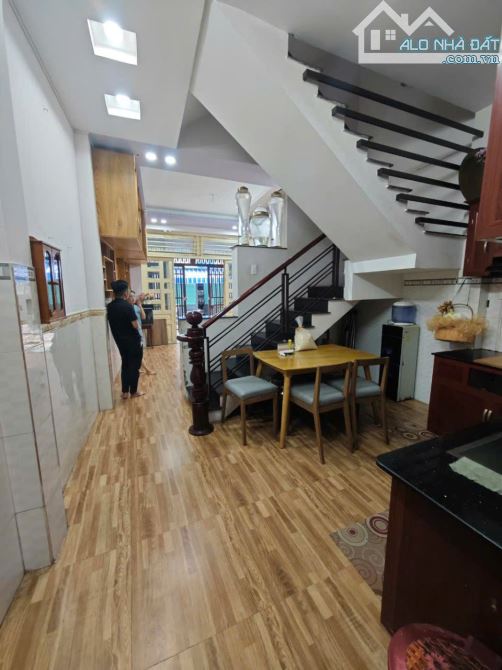 CẦN BÁN GẤP NHÀ QUANG TRUNG 45M2 - 3 TẦNG - P10 - GÒ VẤP - GIÁ 7.x ĐỒNG - 2
