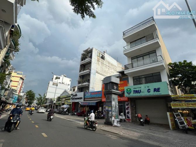Bán Siêu phẩm Mặt Tiền Nguyễn Phúc Nguyên Q3Dt 5m x 21m 5 Tầng Giá 38 Tỷ Hdt 90 triệu/thán - 2