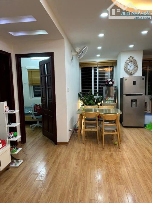 Cho thuê căn hộ chung cư CTM 299 Cầu Giấy, 72m2 2 ngủ full đồ 11,5 triệu/tháng - 2