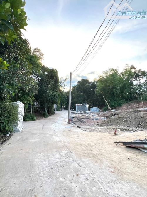 ĐẤT NỀN KIỆT Ô TÔ HUYỀN TRÂN CÔNG CHÚA, LÔ GÓC GIÁ CHỈ 1TY6XX - 2