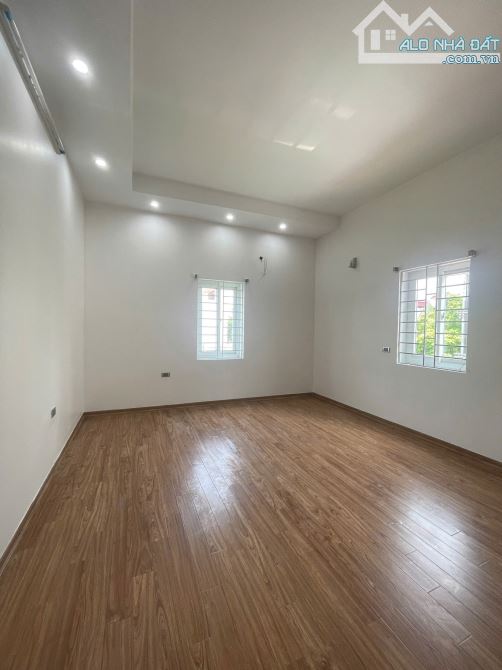 Bán nhà Thạch Bàn, Long Biên, phân lô vỉa hè, ô tô tránh, kinh doanh 59m2 nhỉnh 14 tỷ - 2