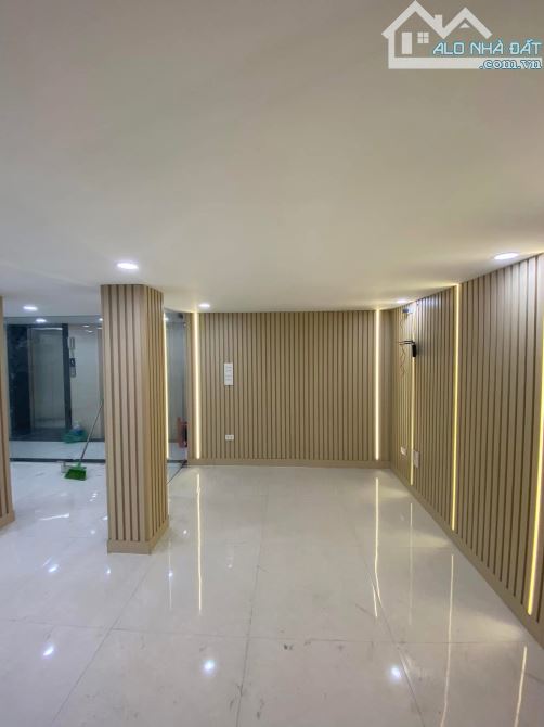 BÁN TOÀ VĂN PHÒNG ĐỖ QUANG 100m2-8T THANG MÁY-MT 7.5m - GARA ÔTÔ - KINH DOANH ĐỈNH 56 TỶ