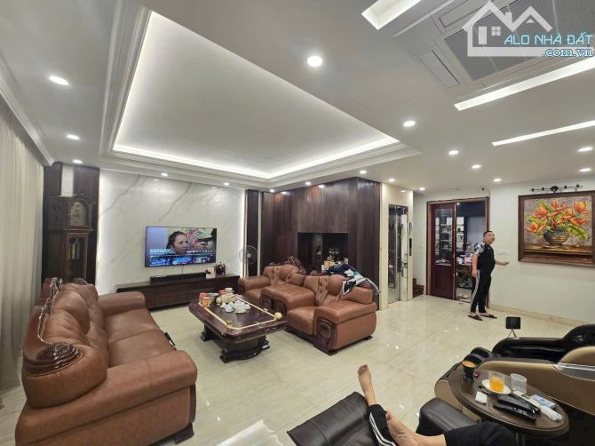 BÁN NHÀ NGUYỄN PHONG SẮC- Ô TÔ, SÁT PHỐ- 80M2, 5 TẦNG, MẶT TIỀN 5M_ GIÁ 18.6 TỶ - 2