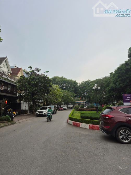 BIỆT THỰ MẶT ĐƯỜNG ĐÔI VĂN QUÁN HÀ ĐÔNG KINH DOANH NHÀ HÀNG CỰC ĐỈNH 220m 70 TỶ - 1