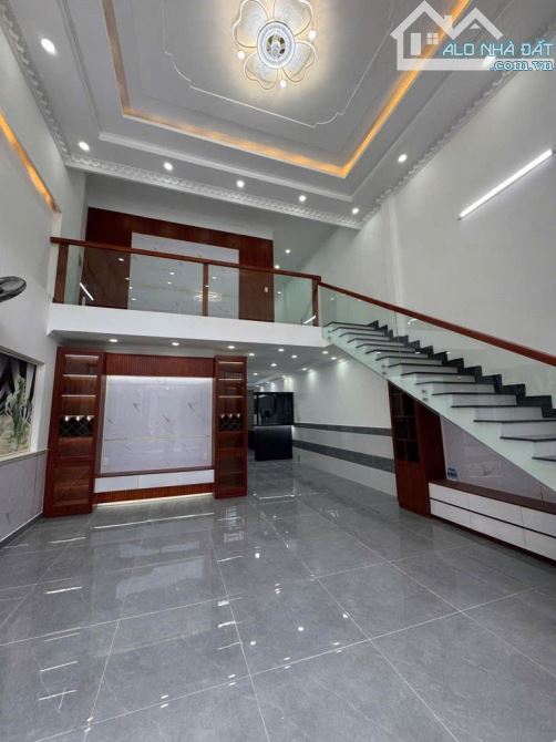 NHÀ VI TRÍ ĐẸP-CHƯA TỚI 50 T/1 m2 -NGANG 5,9x17,3m ĐƯỜNG DƯƠNG THỊ MƯỜI GIÁ  5,15 Đ - 2