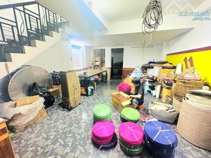 Nhà khu phân lô đồng bộ, góc 2 mặt tiền đường 10m, không lộ giới, 5,5 x 16m,  4 tầng - 2