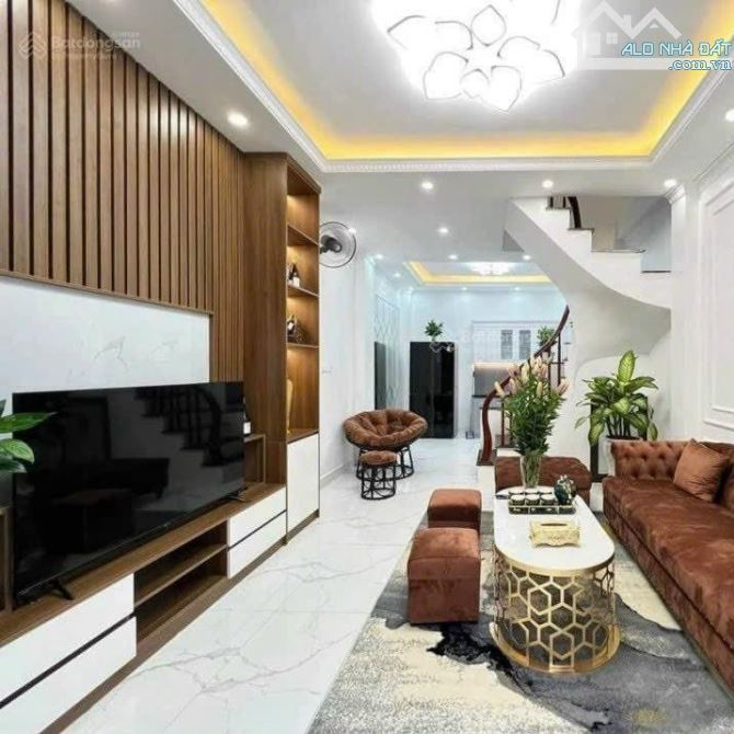 Nhà đẹp Yên Bệ 40m2 4 tầng mặt tiền gần 4m 4 phòng ngủ ngõ thông ô tô đỗ cửa 4 tỷ 8 - 2