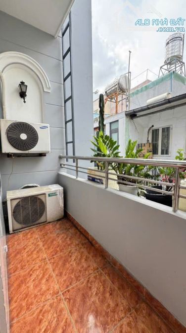 Bán nhà Huỳnh Văn Bánh, Phú Nhuận, giáp Q1, gần MT, 56m2, 4Pn, 3 tầng, Ở/cho thuê, 7.45 Tỷ - 2