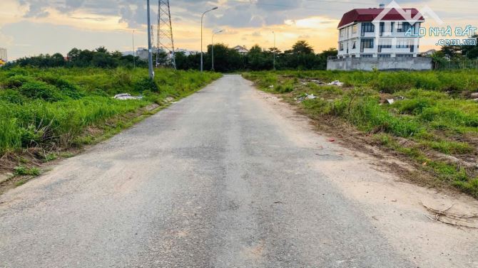 Bán đất dự án Phú Nhuận Phước Long B Quận 9 cũ đường Đỗ Xuân Hợp nền A1 (392m2) 80 tr/m2 - 2
