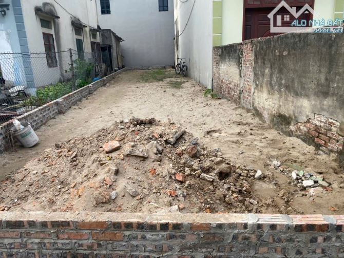 BÁN ĐẤT Ỷ LAN, GIA LÂM – TRỤC CHÍNH, Ô TÔ TRÁNH, VIEW HỒ – DT 62M² - GIÁ 6 TỶ - 2