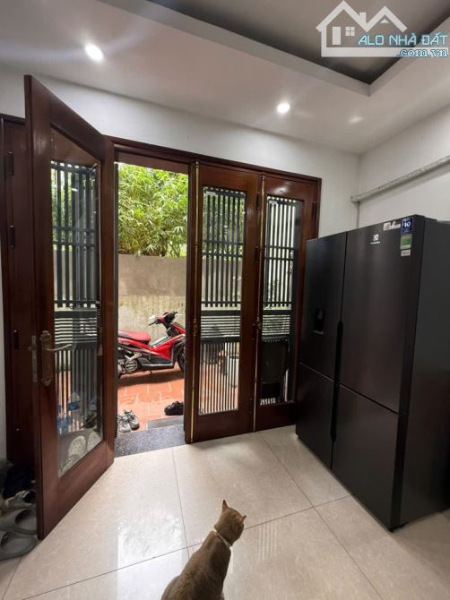 NHÀ NGỌC THỤY ĐẸP, GẦN PHỐ, ĂN NINH TOITS, DÂN TRÍ CAO , 5 TẦNG, SỔ VUÔNG ĐẸP, GIÁ HƠN 6 T - 2