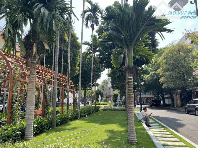 bán biệt thự Phổ Quang P2 Q.TB--DT: 8x23m- 4 tầng- Giá 29 tỷ - 2