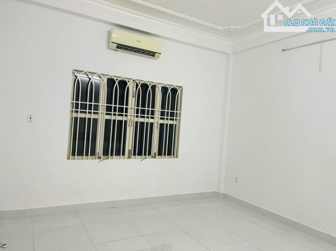 Cần cho thuê nhà mặt tiền Huỳnh Khương Ninh, F3, TP Vũng Tàu ( sau lưng điện máy A Hò) - 2