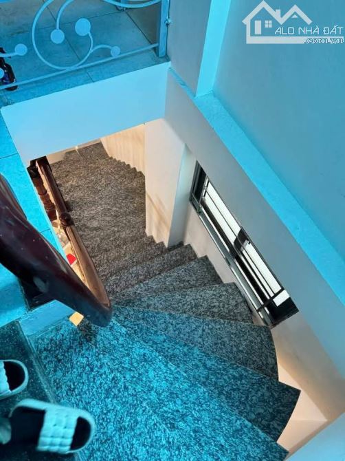 Nguyễn Văn Cừ 3 tầng 36m nhỉnh 3 tỷ ngõ nông - 2