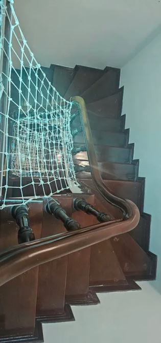 Bán nhà mặt ngõ Trần Quý Kiên, dân xây chắc chắn, kinh doanh, ô tô đỗ cửa vào nhà - 2