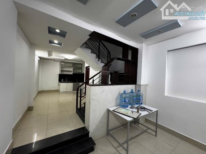 Bán nhà mới cứng( 4x14m) HXH Nguyễn Thượng Hiền- giáp Phú Nhuận -5 tầng-5pn6wc - 2