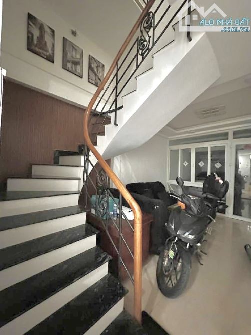 Bán nhà Quận 7-Hẻm nhựa 6m-Ô tô 7 chỗ ngủ trong nhà-2 Tầng BTCT-4m x 15m - 2