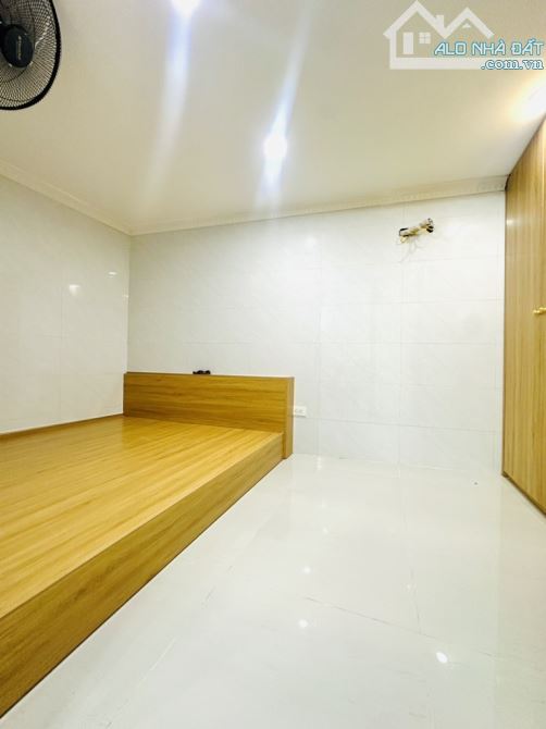 BÁN NHÀ TRẦN XUÂN SOẠN: 3 NGỦ ĐỦ CÔNG NĂNG.TRUNG TÂM HAI BÀ TRƯNG - HÀNG XÓM PHỐ CỔ - 2 TỶ - 2