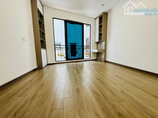 Thanh Xuân – Định Công Thượng - 30m mt4m 5 tầng Ngõ ô tô Chỉ 6,789 tỷ - 24
