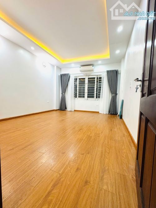 Nhà đẹp ở luôn Đông Ngạc Bắc Từ Liêm. Sổ vuông 31m, 5 tầng MT3m2 Giá 5.1 tỷ - 3