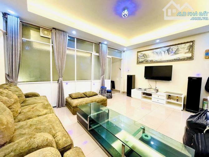 Bán nhà 5 tầng đường Ung Văn Khiêm, Bình Thạnh ngang lớn 5m giá tốt nhất khu vực - 3