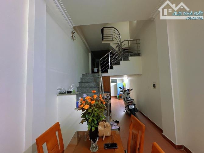 BÁN NHÀ KHU ĐÔ THỊ ĐẠI KIM . DT 77 M . NHÀ 5 TẦNG , MT 6M. GÁI 21.9 TỶ. MUA NHANH - 3