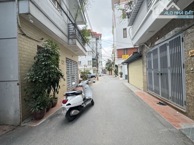 NHÀ 5 TẦNG DÂN XÂY - NGỌC THUỴ - OtO TRÁNH - TRUNG TÂM - 3
