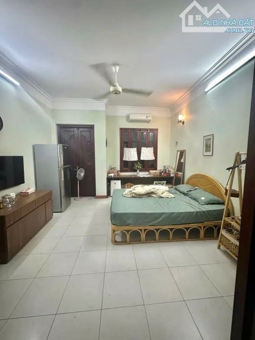 Bán Nhà Phố Nguyễn Chí Thanh 65m2 x 5 Tầng MT 4.5 M Ô tô Đỗ Cửa NGõ Thông Q. Đống Đa - 3
