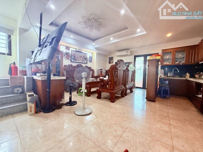 BÁN NHÀ TÔN ĐỨC THẮNG,8 TẦNG,ĐƯỜNG Ô TÔ TRÁNH,VỈA HÈ KINH DOANH SẦM UẤT,VIEW HỒ VĂN CHƯƠNG - 3