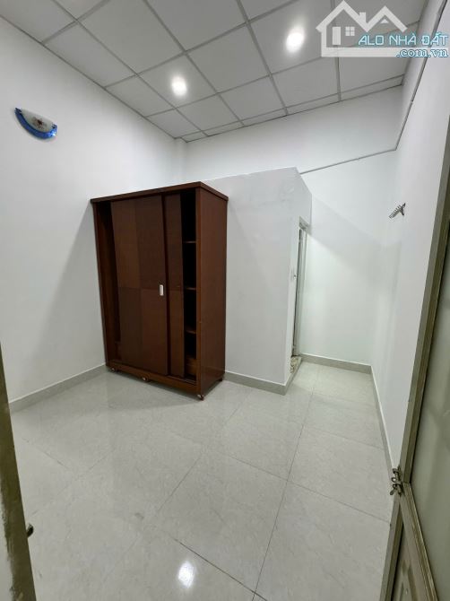 BÁN NHÀ, đường Phan Văn Trị, Quận Gò Vấp, Dt: 4,6m x 12m. Giá rẻ 5,29tỷ - 3