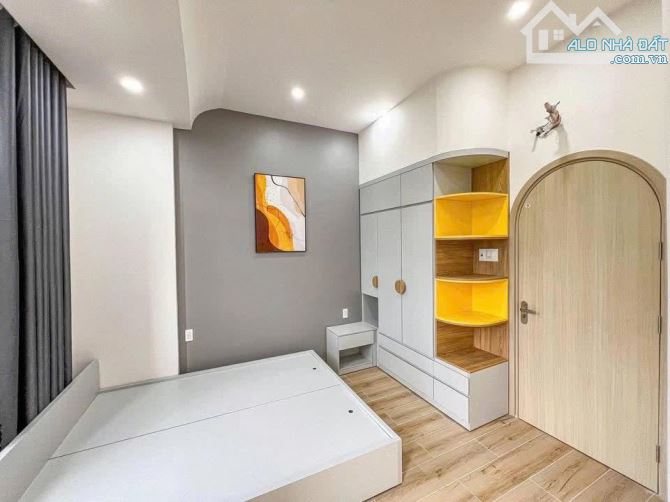 cần bán căn nhà lầu mới xây cuối đường Đồng Khởi - 3