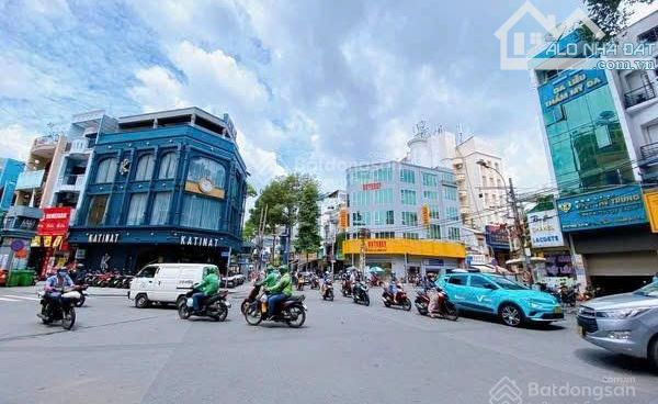 NHÀ 3 MẶT TIỀN PHAN ĐĂNG LƯU GIÁP PHÚ NHUẬN-DT 5.5X18 -2 TẦNG -KHU VỰC XÂY CAO-26 TỶ - 3