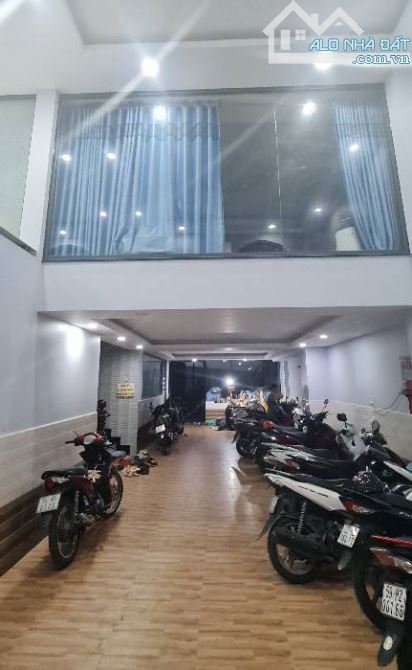 Ban Nha Bình Tân.Lý Chiêu Hoàng ,gần BXMT. 8×20×21phòng. Dòng tiền thu khủng. Nhỉnh 17ty - 3