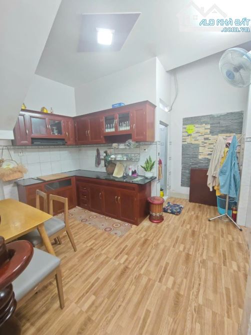 CẦN BÁN GẤP NHÀ QUANG TRUNG 45M2 - 3 TẦNG - P10 - GÒ VẤP - GIÁ 7.x ĐỒNG - 3