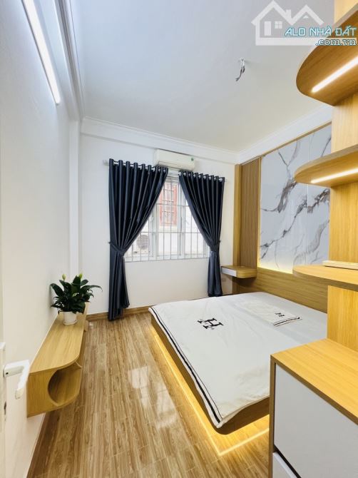 BÁN NHÀ LINH ĐÀM BẰNG A 5 TẦNG Ô TÔ ĐỖ CỬA 7.x TỶ - 3