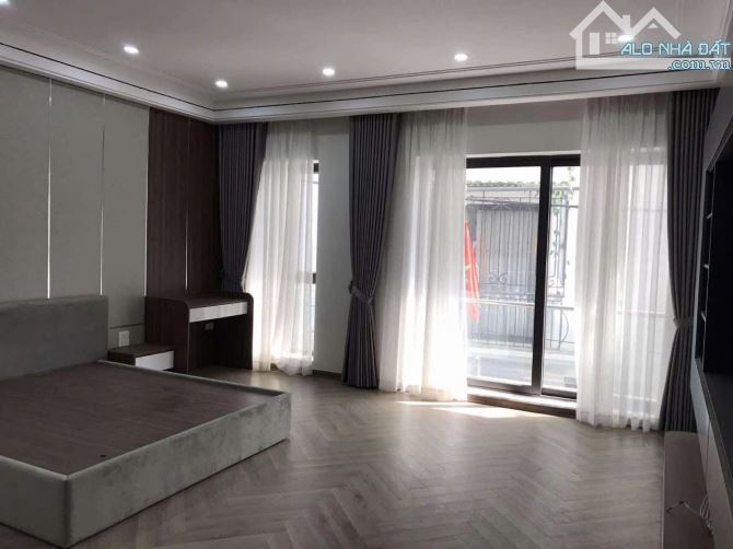BÁN NHÀ MỚI, ĐẸP ÁI MỘ – TRUNG TÂM – GARA Ô TÔ – LÔ GÓC – 67M2 CHỈ 16,5 TỶ - 3
