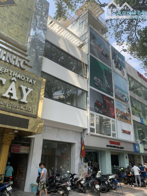 MT Trần Hưng Đạo, P. Nguyễn Cư Trinh, Quận 1, DT: 4,2x17m, Giá 31 tỷ - 3