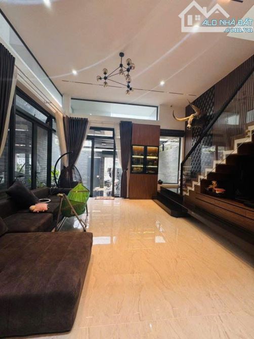 CỰC SỐC giá chỉ 6tỷ5 nhà trung tâm thị trấn Liên Nghĩa - 3