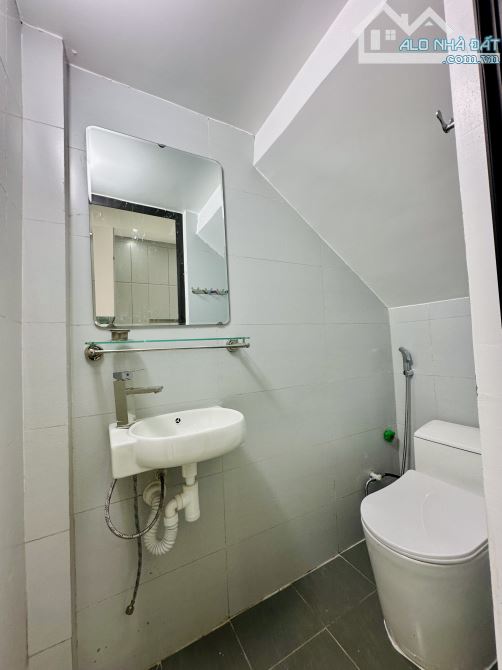 🏠Nhà 3 tầng xây Độc Lập ở tổ 7, trung tâm quận An Dương, HP ✅Diện tích: 40m² - Hướng Đông - 3
