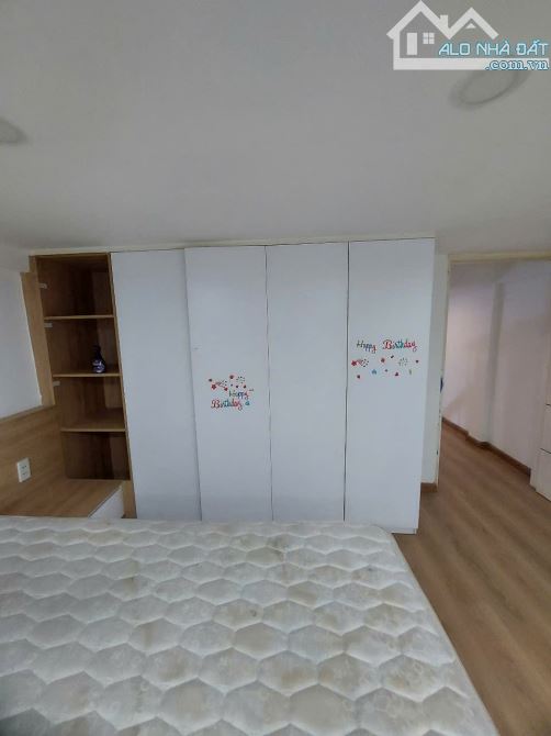 Bán nhà Cách Mạng Tháng 8 - DT 4 x 10.6 - 3 tầng - giá 5.8 tỷ TL - 3
