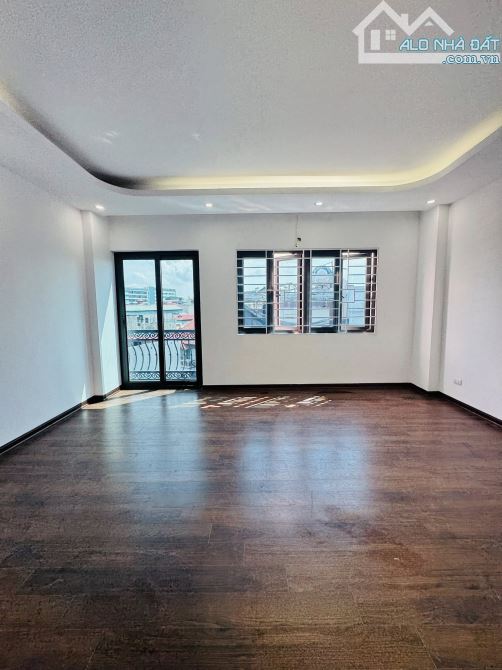 Nhà Phố Việt Hưng, Long Biên 40m2 6T Thang Máy, Ô Tô Vào Nhà, Ngõ Thông,  Lô Góc 8.X Tỷ - 3