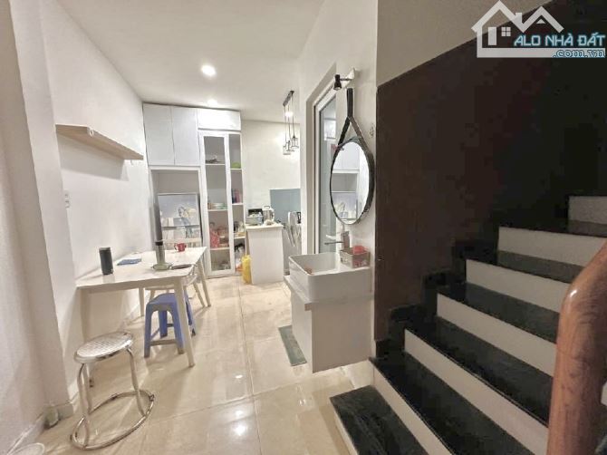 Bán nhà Quận 7-Hẻm nhựa 6m-Ô tô 7 chỗ ngủ trong nhà-2 Tầng BTCT-4m x 15m - 3