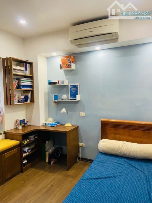 BÁN CĂN HỘ BÁN ĐẢO LINH ĐÀM 81M2- NHỈNH 5 TỶ - 3 NGỦ FULL- NỘI THẤT - Ở NGAY - 4