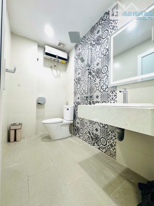 Nhà đẹp ở luôn Đông Ngạc Bắc Từ Liêm. Sổ vuông 31m, 5 tầng MT3m2 Giá 5.1 tỷ - 4