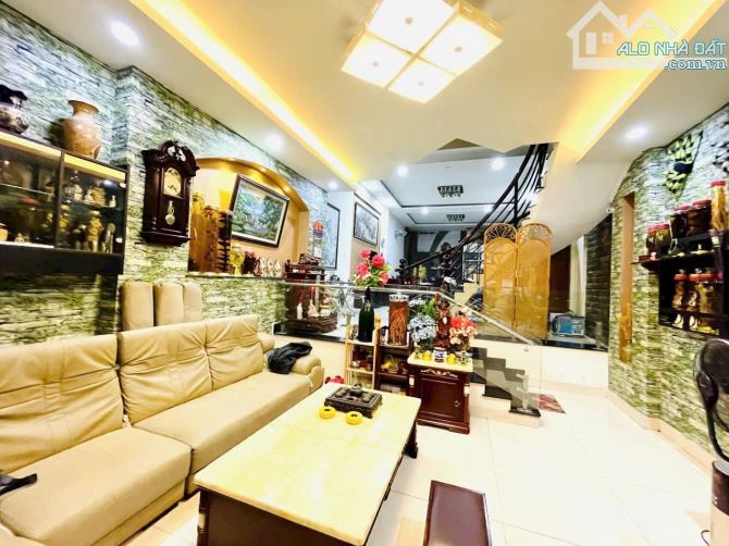 Bán nhà 5 tầng đường Ung Văn Khiêm, Bình Thạnh ngang lớn 5m giá tốt nhất khu vực - 4
