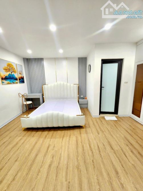NHÀ XÂY MỚI ĐẶNG TIẾN ĐÔNG - ĐỐNG ĐA -5T -FULL NỘI THẤT VIP- DT 45M2- 11,45 TỶ - 4